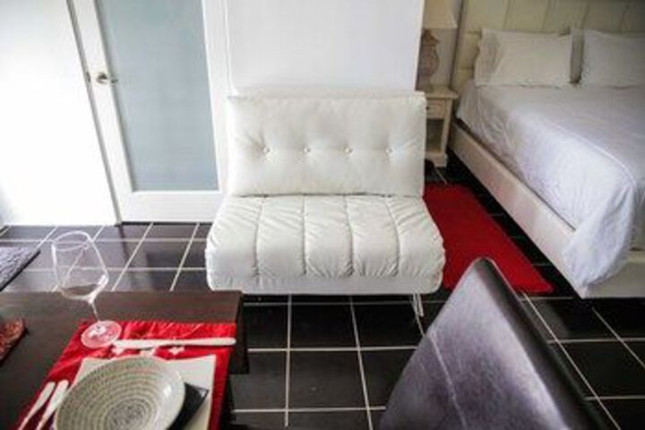 Room 15 of 25