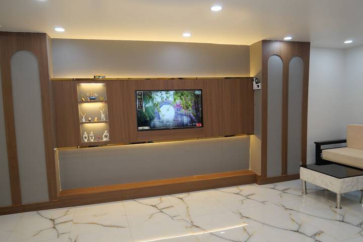 Hotel Interior 4 of 36