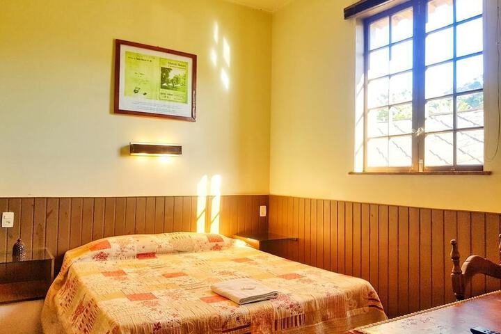 Room 4 of 23