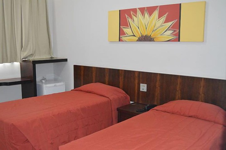 Room 7 of 19