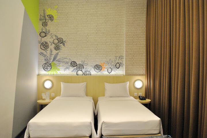 Room 13 of 54