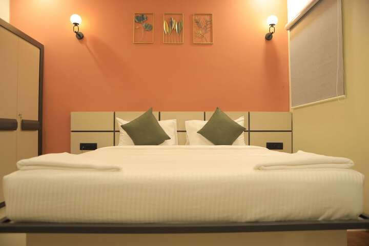 Room 27 of 114