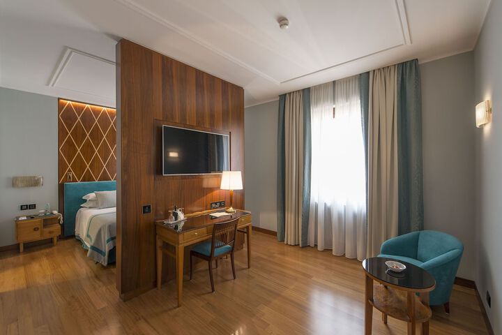Room 87 of 161