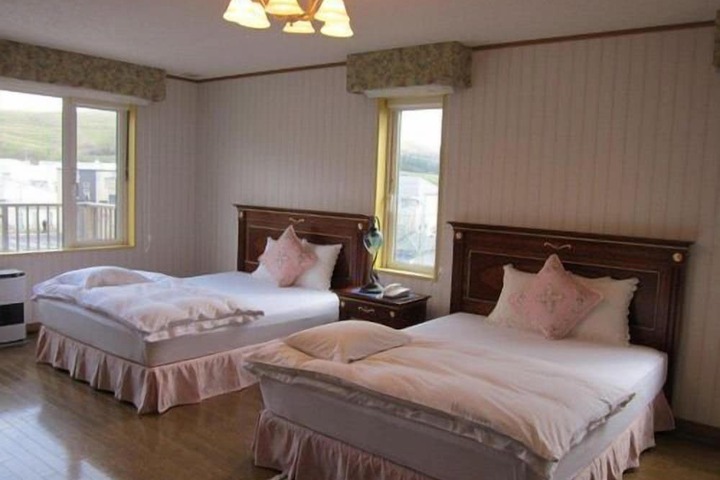Room 14 of 35