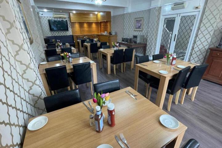 OYO Queens Hotel Skegness