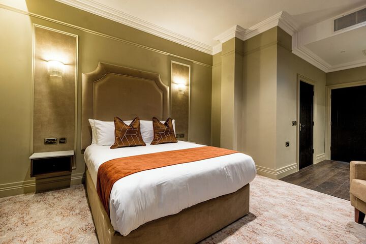 Walled City Hotel