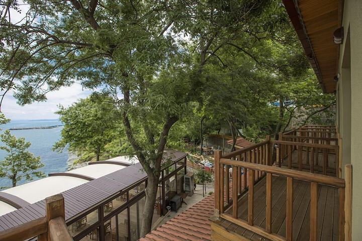 Terrace/Patio 122 of 216