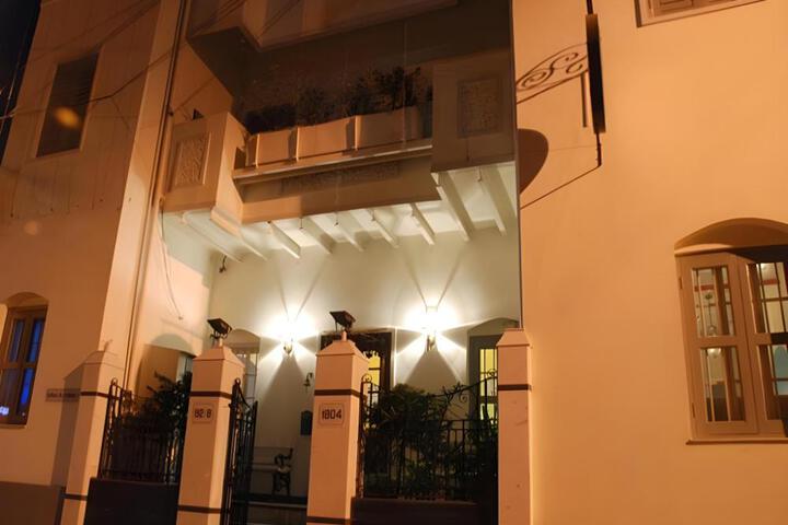 The Corner Courtyard