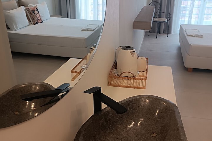 Room 21 of 70