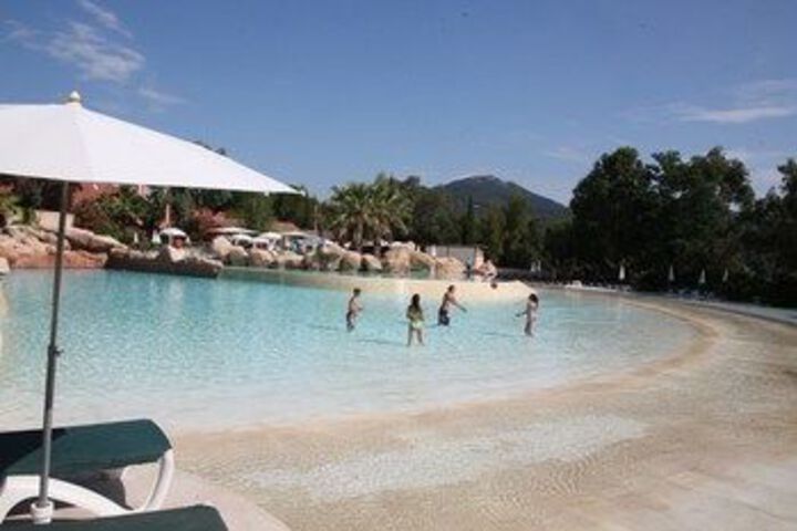 Pool 178 of 228