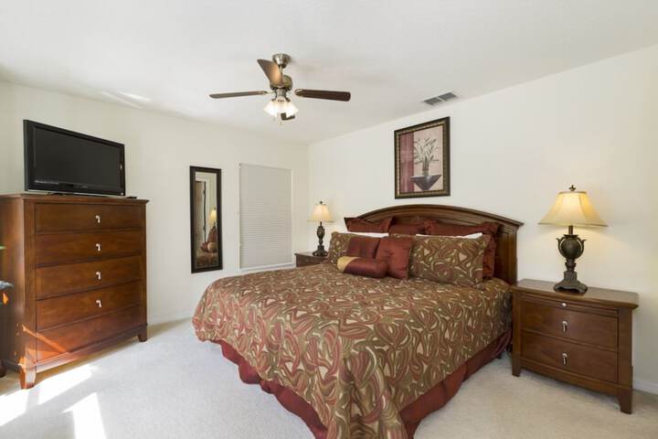 Room 5 of 35
