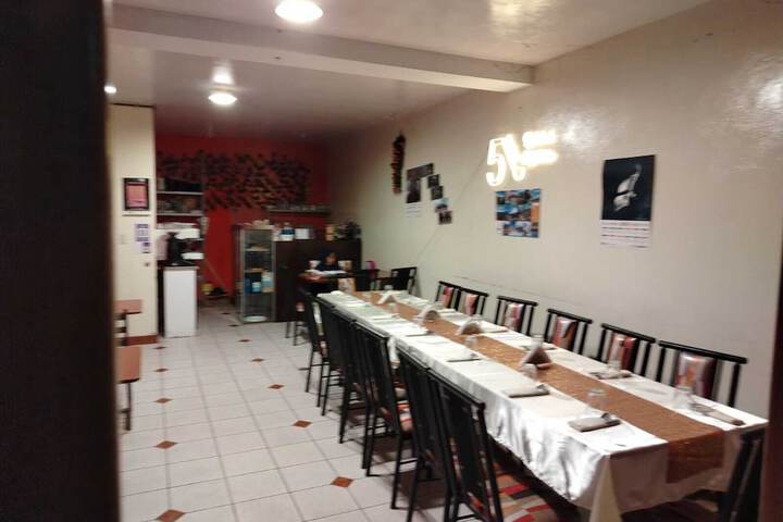 Dining 10 of 13