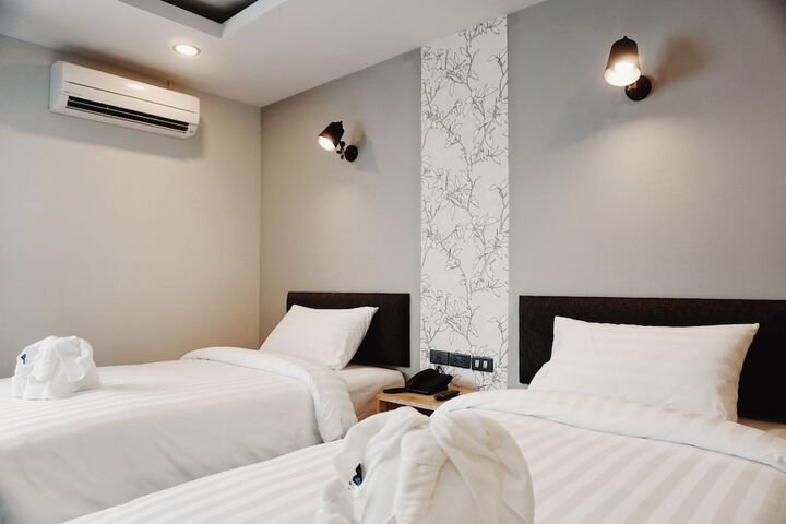 Room 7 of 54