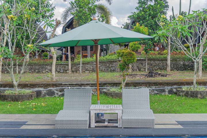 Pool 54 of 90