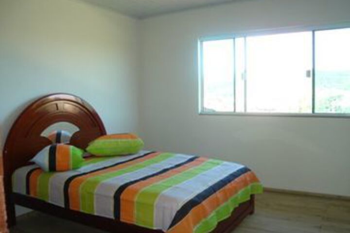 Room 5 of 14