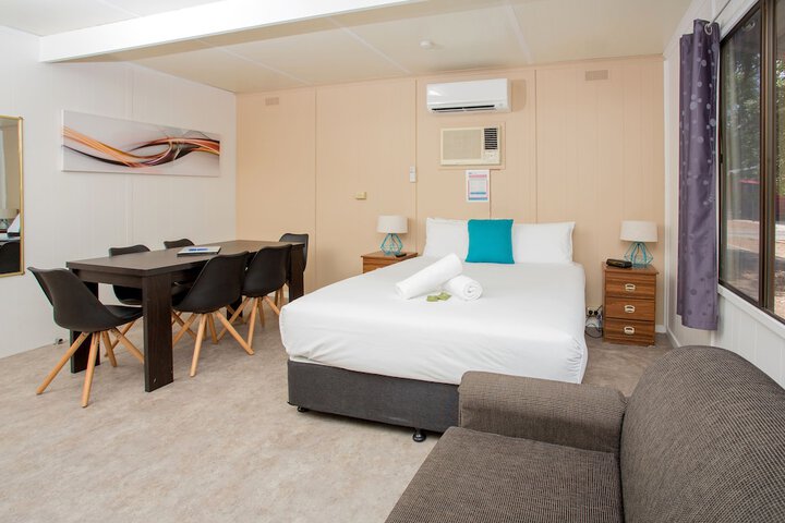 Room 13 of 39