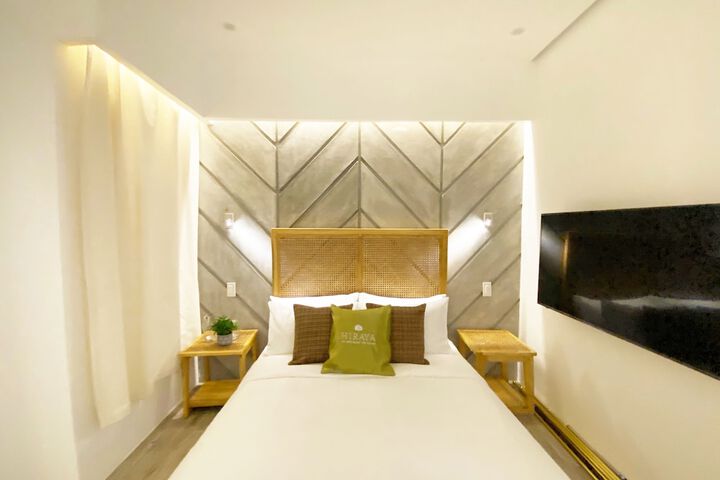 Room 10 of 47