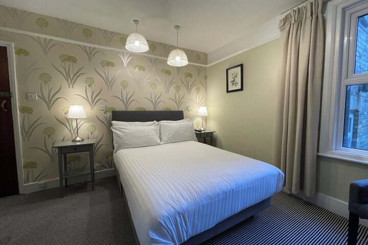 Room 19 of 30