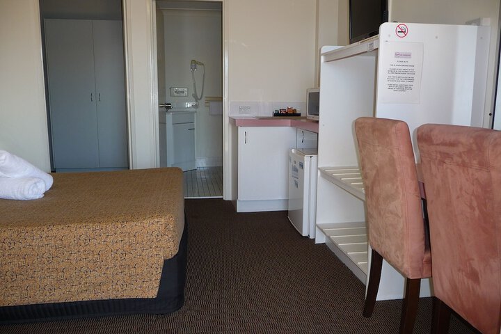 Room 6 of 45