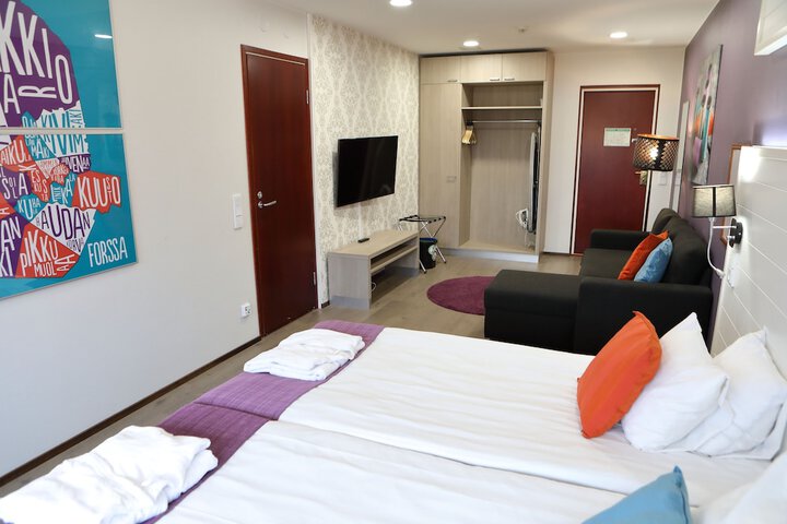 Room 12 of 88