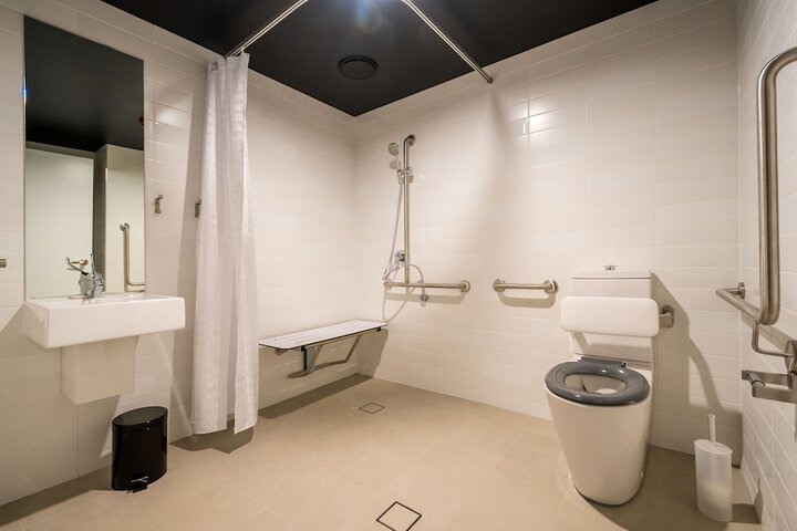 Room 19 of 34