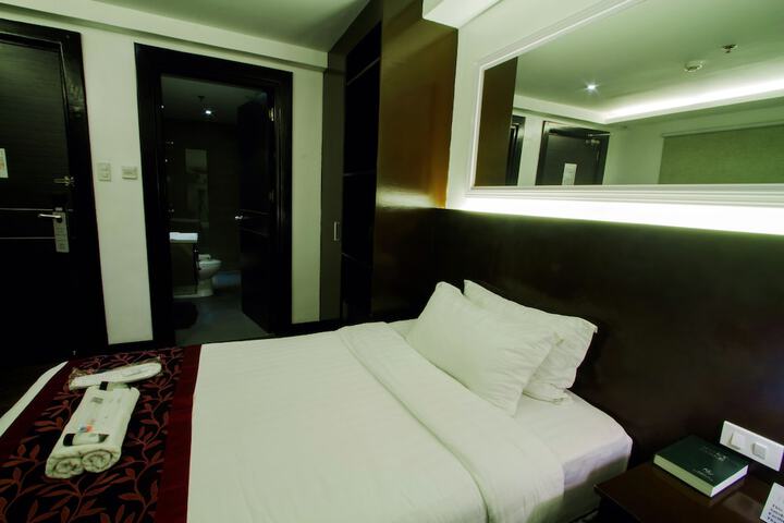 Room 18 of 43