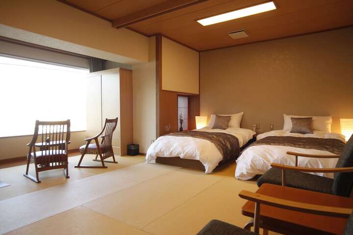 Room 4 of 70