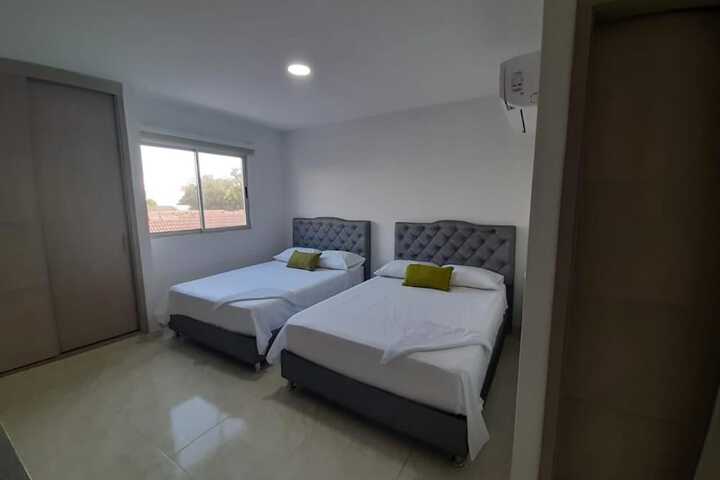 Room 17 of 38