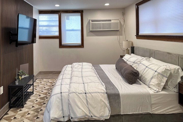 Room 18 of 84