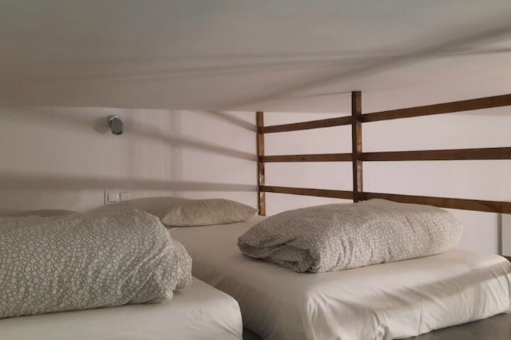 Room 120 of 159