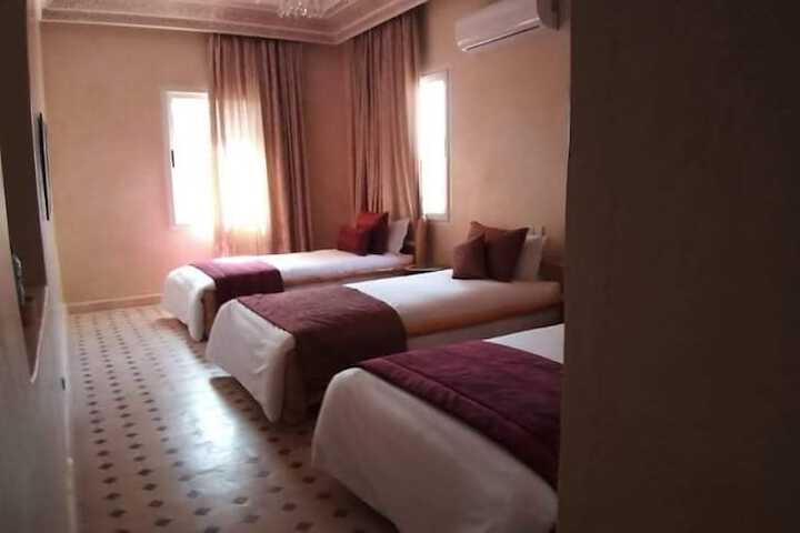 Room 14 of 80