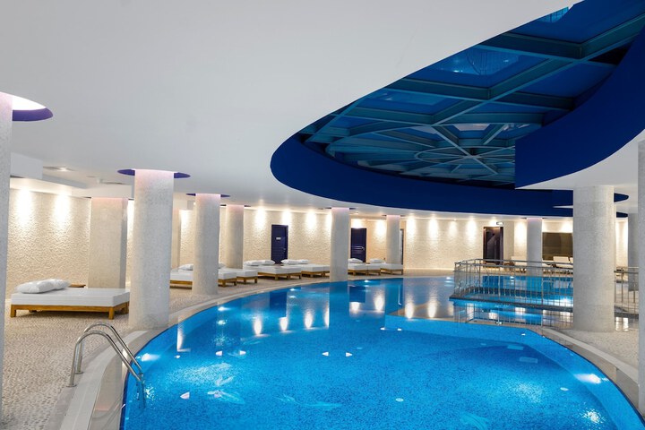 Pool 38 of 152