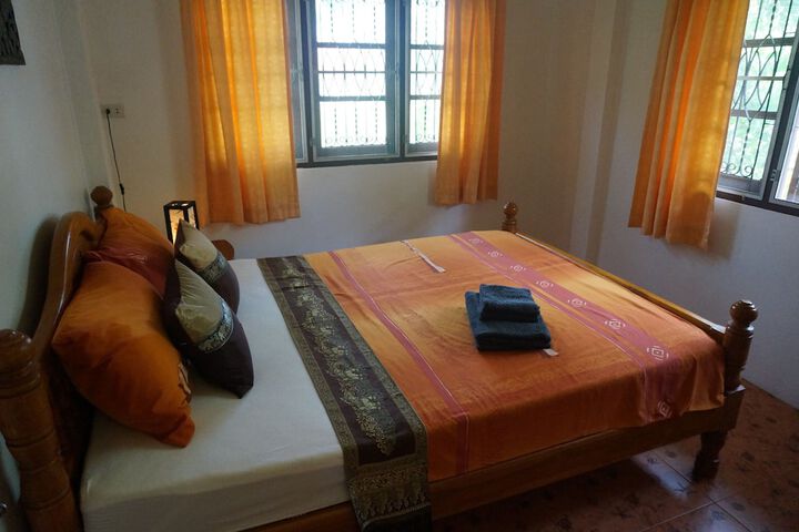 Room 8 of 62