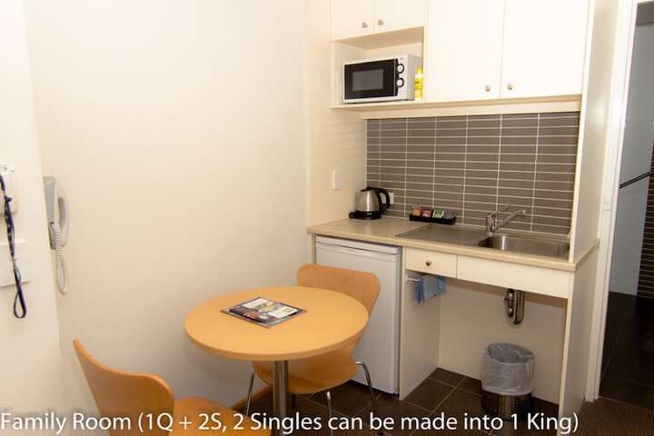 Room 3 of 38