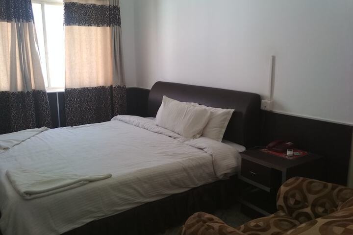 Room 12 of 60