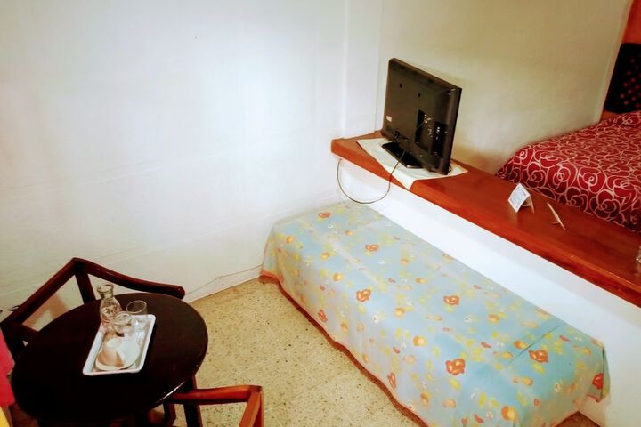 Room 18 of 30