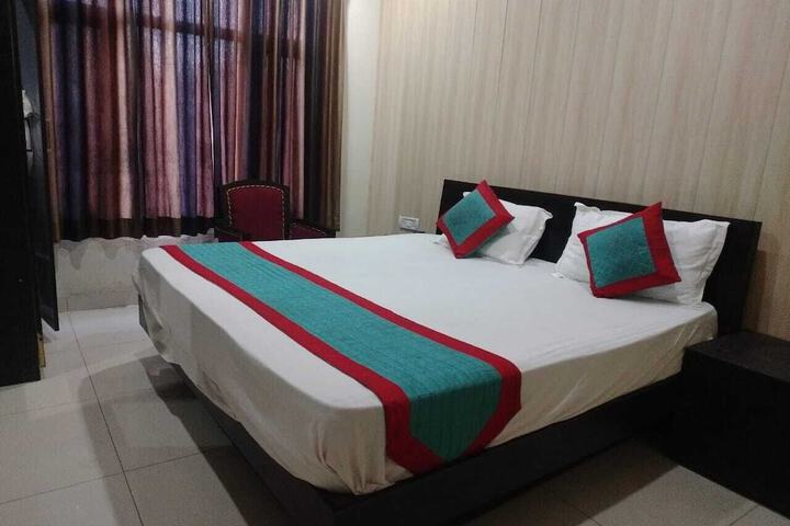 Hotel 72 of 84