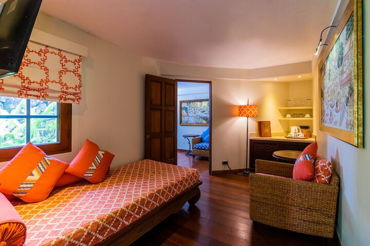 Room 11 of 85