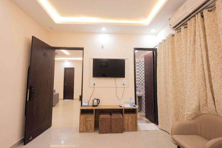 Room 7 of 56