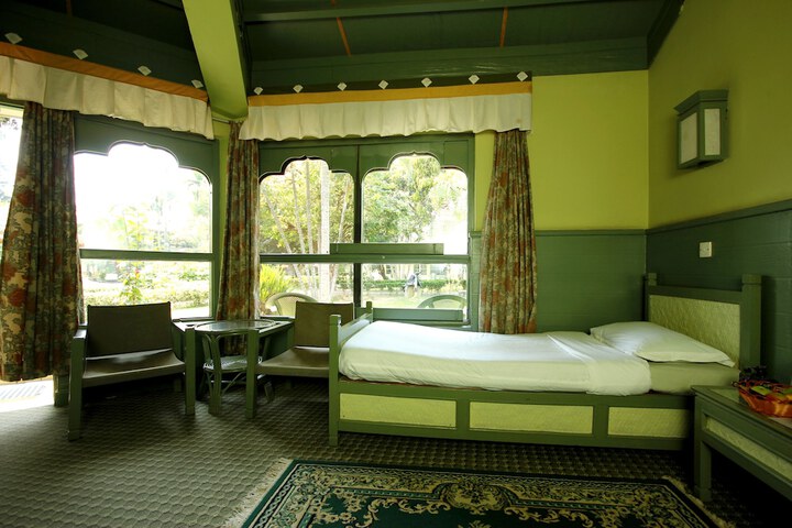 Room 5 of 24