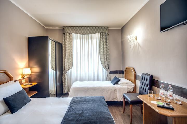Room 18 of 68