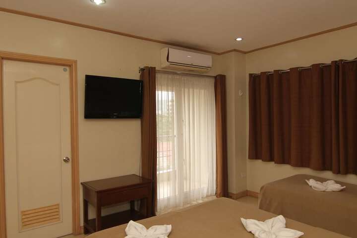 Room 19 of 33
