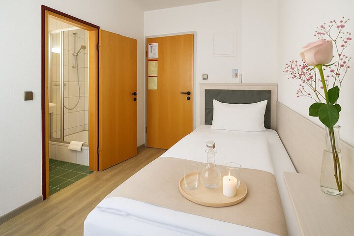 Room 21 of 65
