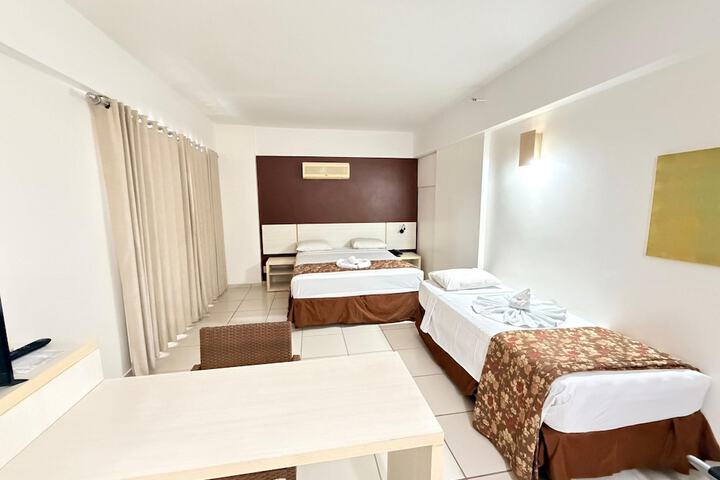 Room 9 of 39