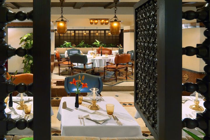 Dining 85 of 131