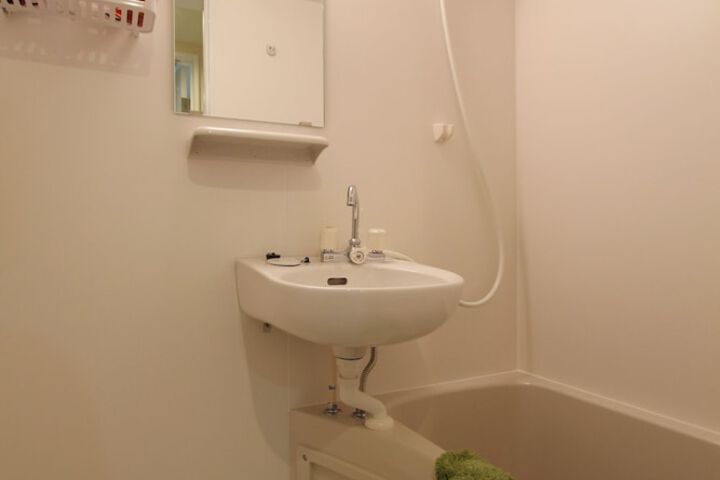 Room 126 of 143