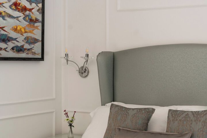 Room 12 of 289