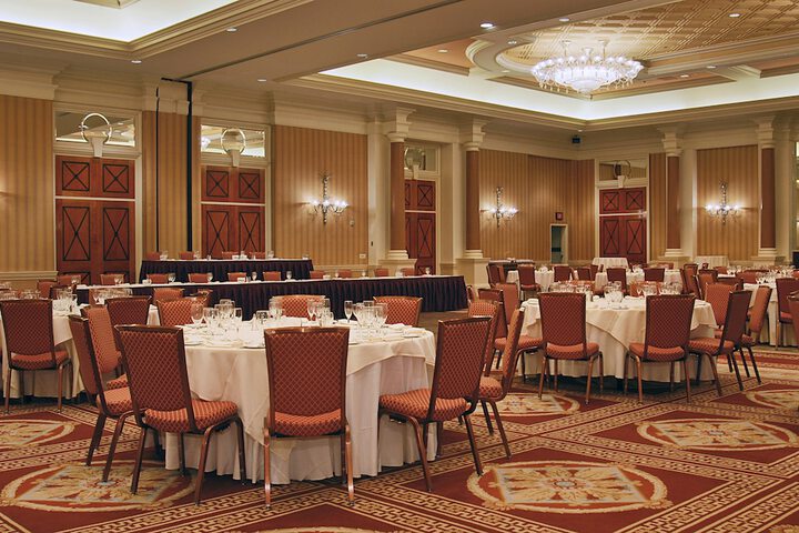 Ballroom/Hall 55 of 70