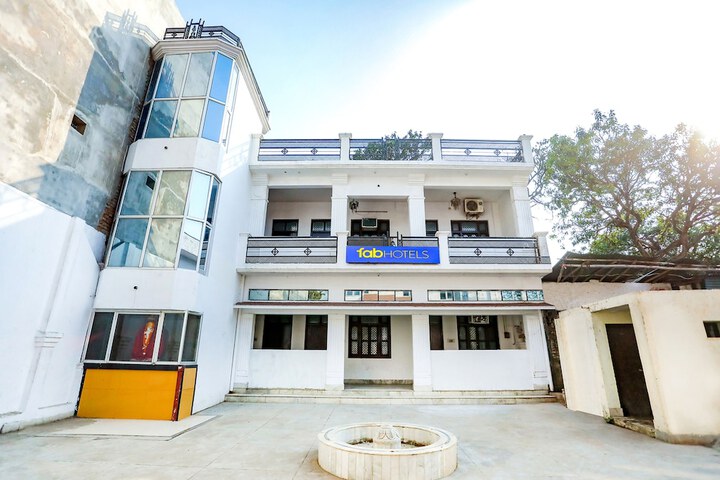 Fabhotel Madhuri Annex