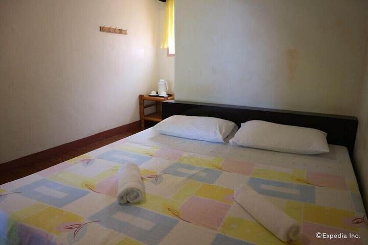 Room 9 of 31